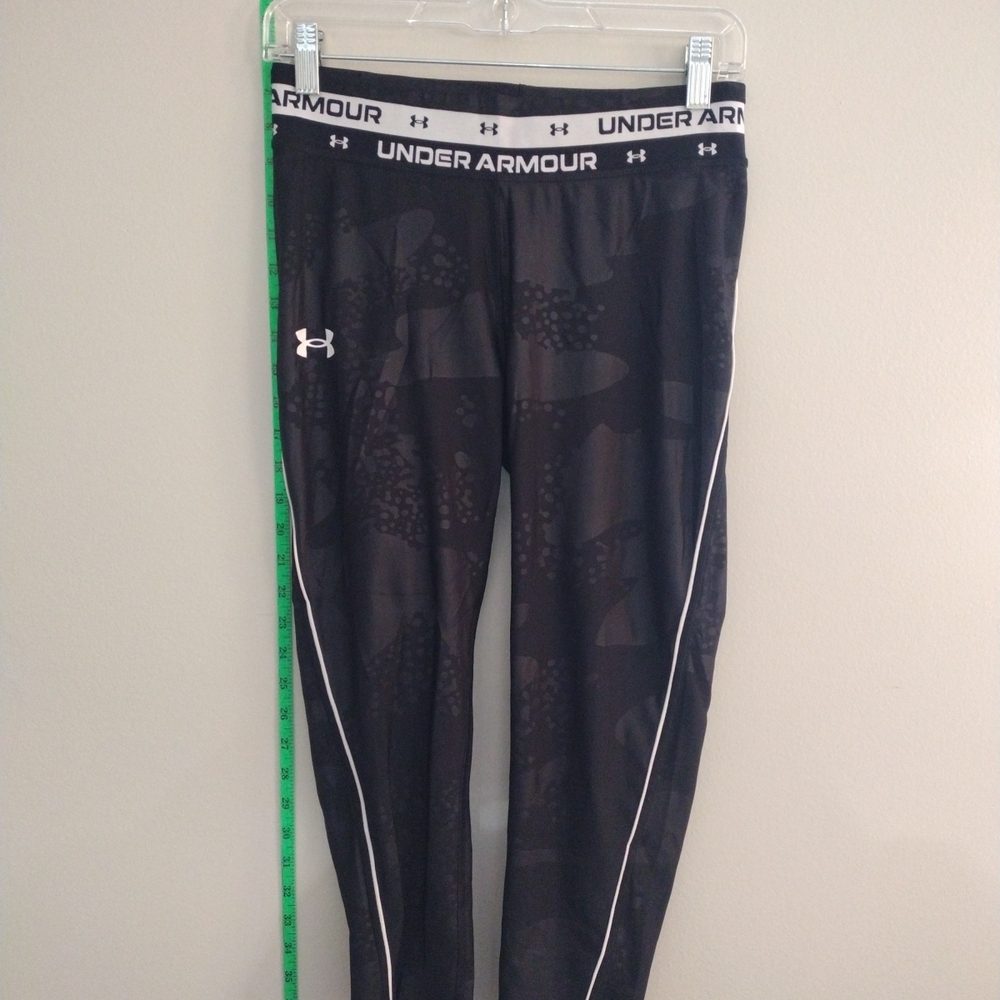 Under Armour Women's Black Leggings Size Large